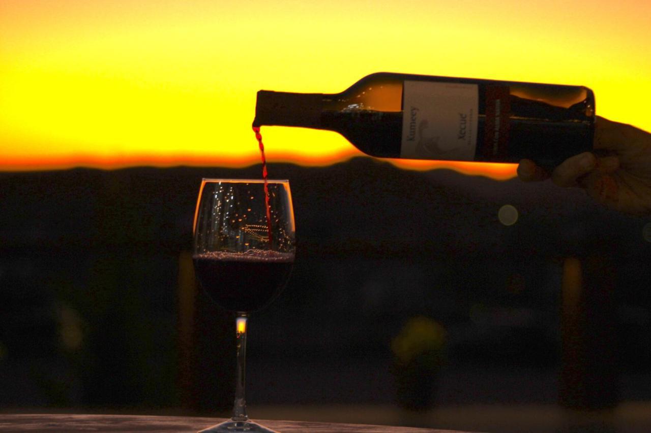 Entrevalle Hotel Boutique Valle de Guadalupe Exteriör bild