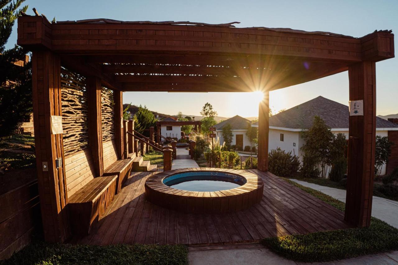 Entrevalle Hotel Boutique Valle de Guadalupe Exteriör bild